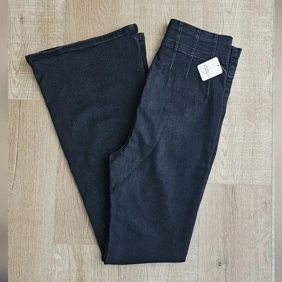 NWT Free People Jayde Flare Jeans - Picture 7 of 11